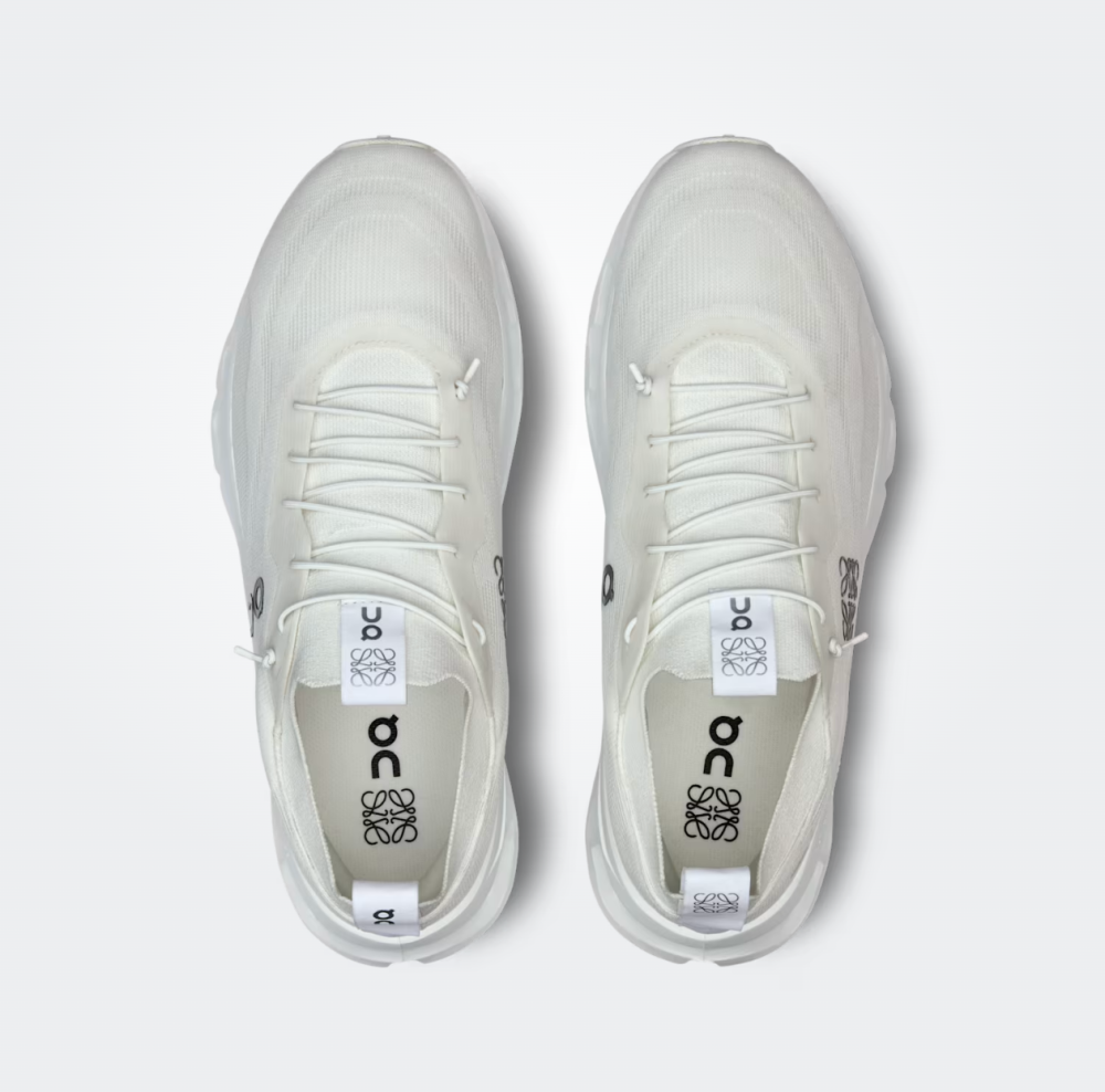 On Running Cloudtilt × Loewe White