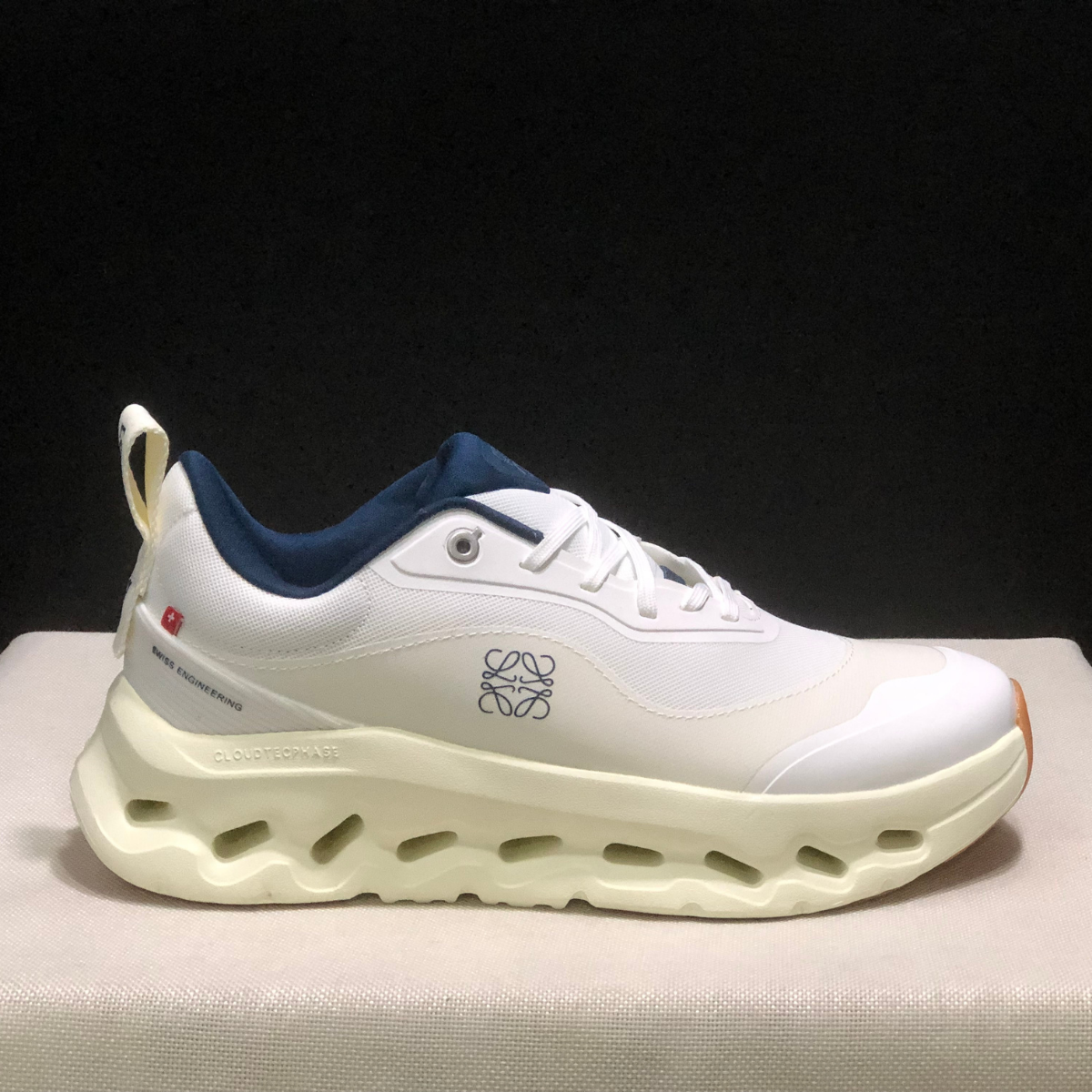 On Running Cloudtilt × Loewe Light Blue