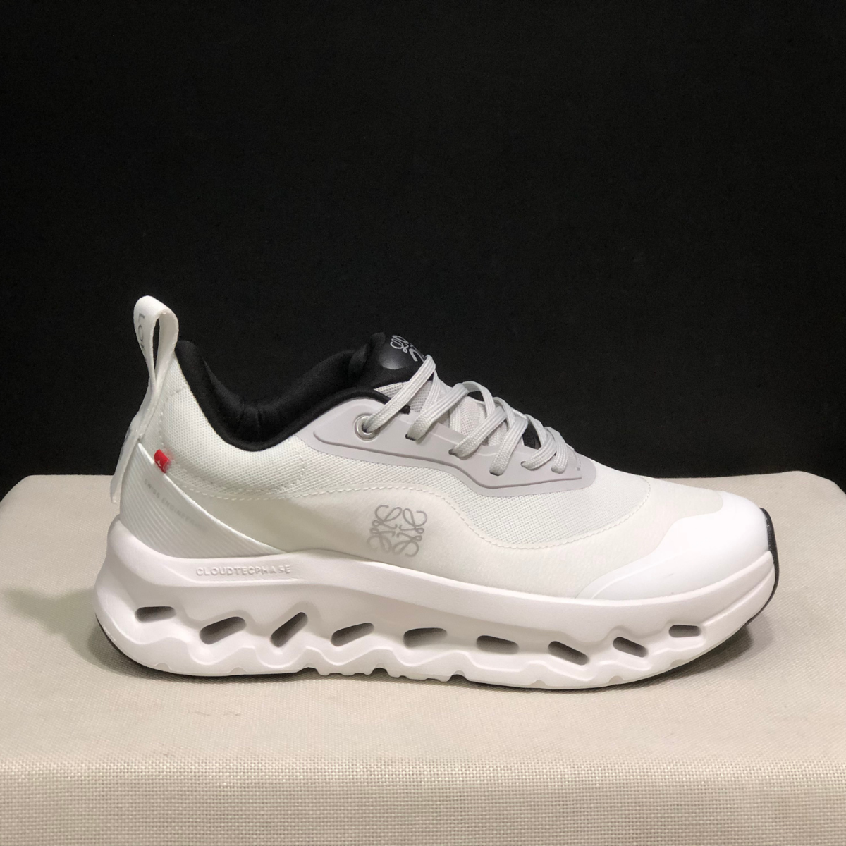 On Running Cloudtilt × Loewe White Black