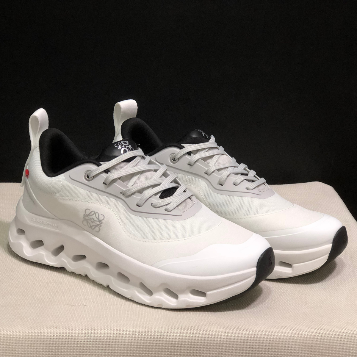 On Running Cloudtilt × Loewe White Black