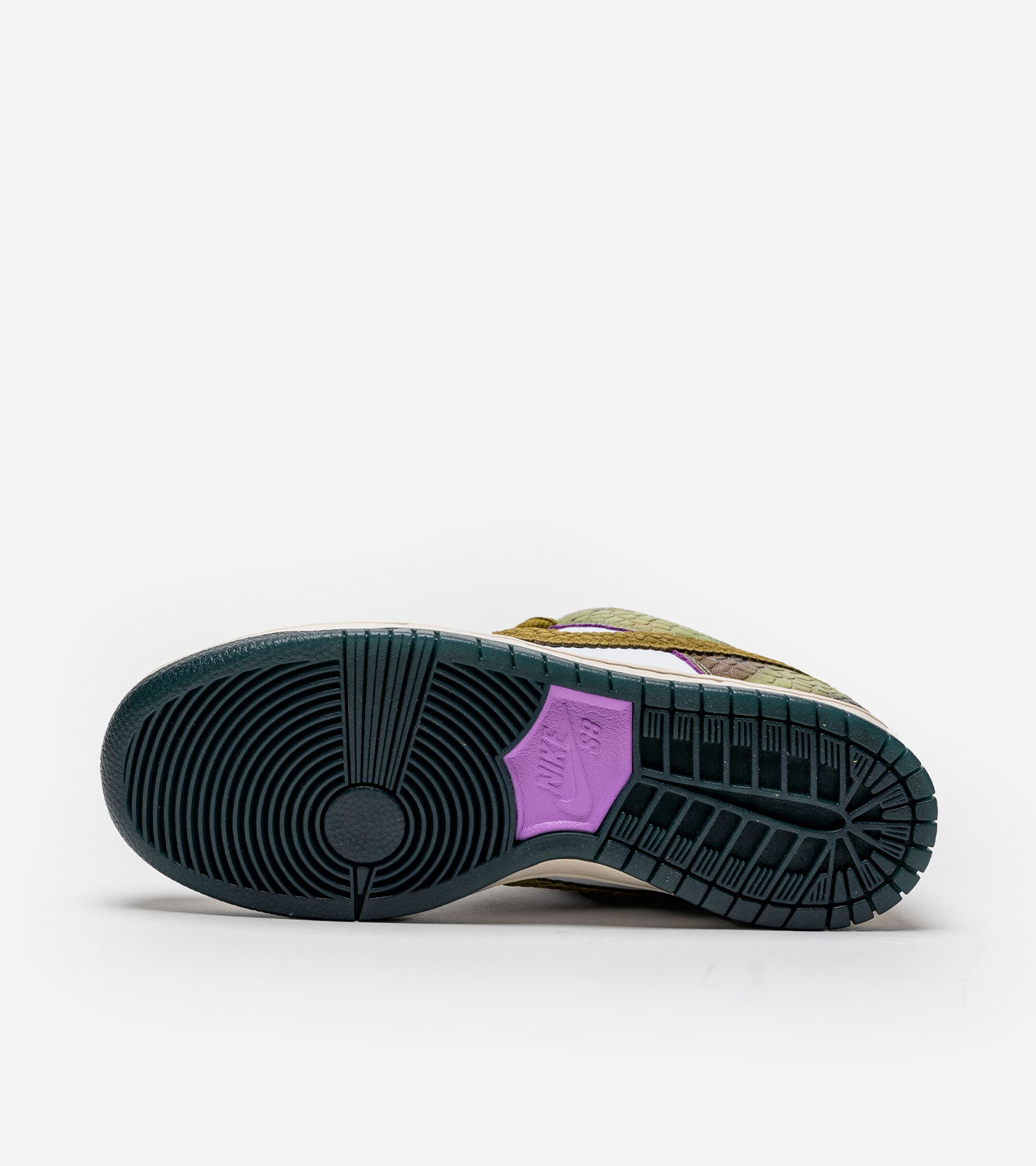 Nike SB Dunk Low Alexis Sablone Chameleon