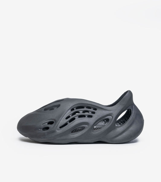adidas Yeezy Foam RNR Carbon