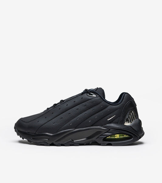 Nike Hot Step Air Terra Drake NOCTA Triple Black