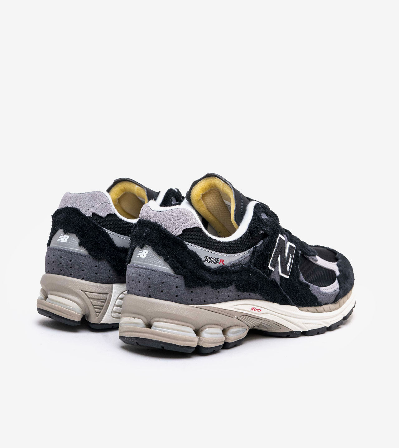 New Balance 2002R Protection Pack Black Grey