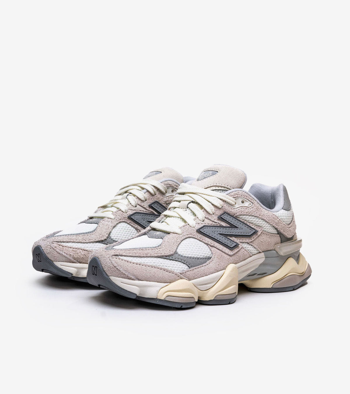 New Balance 9060 Moonbeam Sea Salt