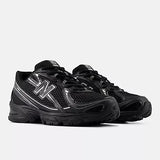 New Balance 740 Black